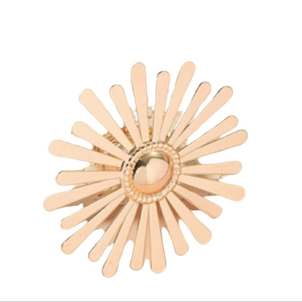 SOLD OUT Exaggerated Flower Ring In Gold Tone, Gold Metal Ring - Picture 6 of 9